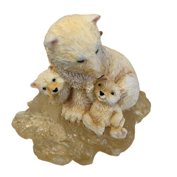 Polar Bear Family Figurine On Ice 3 Bears Statue Resin 3" x 3 1/2" Beige Ocean W - Picture 3 of 6